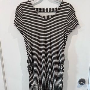 FULL MOON
Sophy Maternity Back Detail Knit Dress